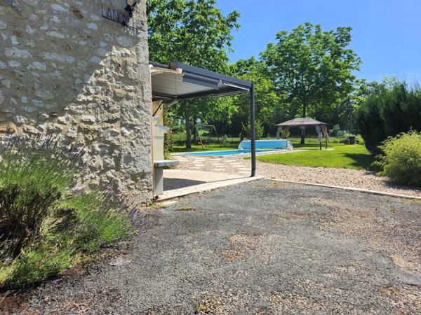Belle Maison en Pierre - gîte et piscines - à vendre - 6 pièces - proche de VILLEREAL (47)