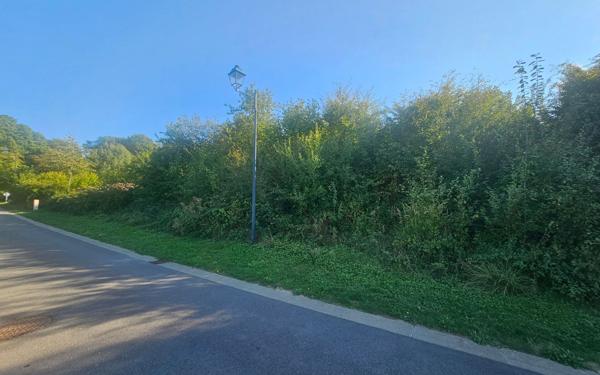 Terrain à vendre    Saint-Gobain