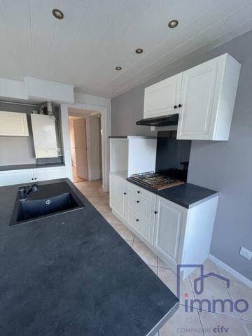 Appartement 4 pièces                                        - 43000 Le Puy-en-Velay Réf : 2593-CIFVFOREZVELAY