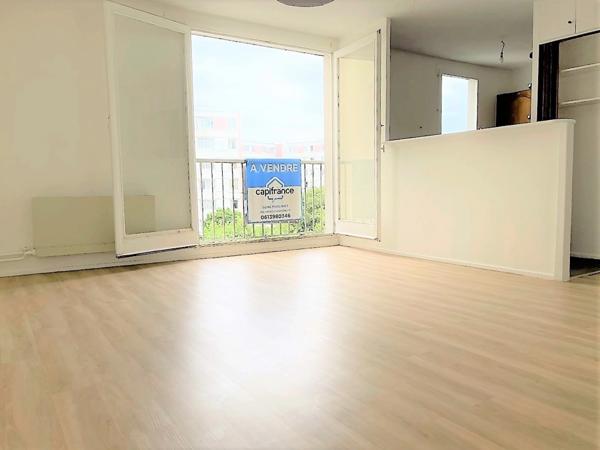 Appartement à vendre 2 pièces SAINT DENIS (93)