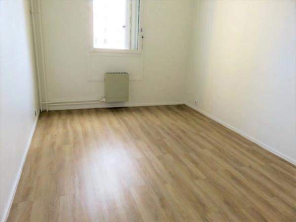 Appartement à vendre 2 pièces SAINT DENIS (93)
