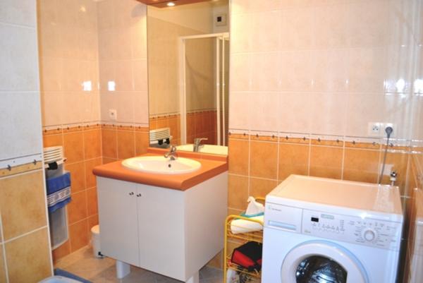 Appartement T3 LES SABLES A LOUER A L ANNEE