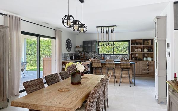 Maison à vendre    5 pièces •  Bergerac