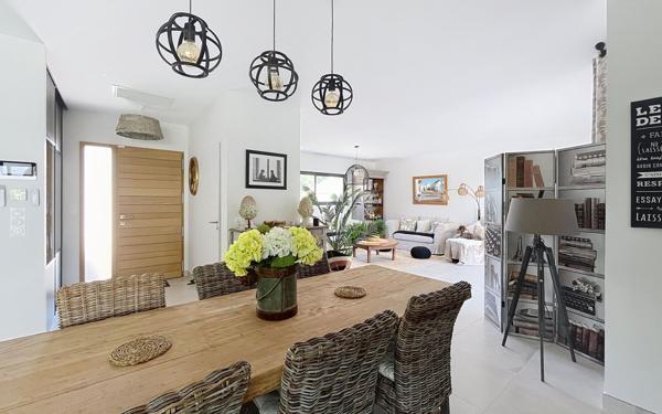 Maison à vendre    5 pièces •  Bergerac