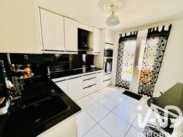 Maison à vendre 6 pièces 117 m² Saint-Brice-sous-Forêt