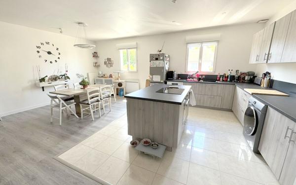 Appartement à vendre    4 pièces • 84,52 m2 Villeparisis