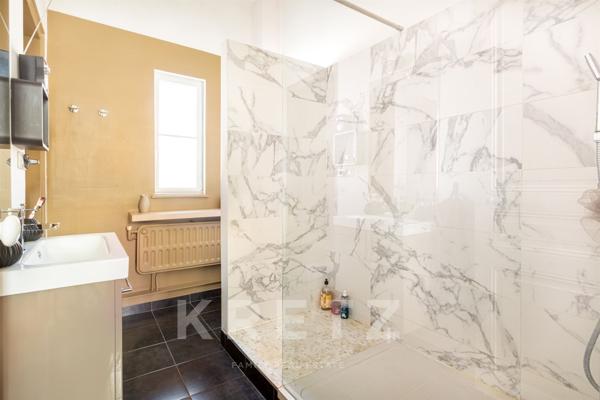 DEMEURE BOURGEOISE AU COEUR DE LA VILLE