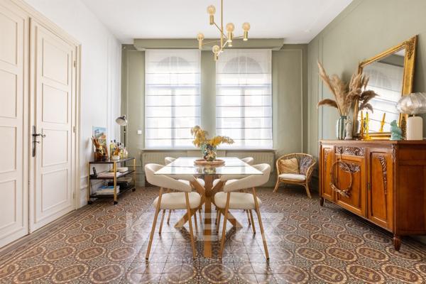 DEMEURE BOURGEOISE AU COEUR DE LA VILLE