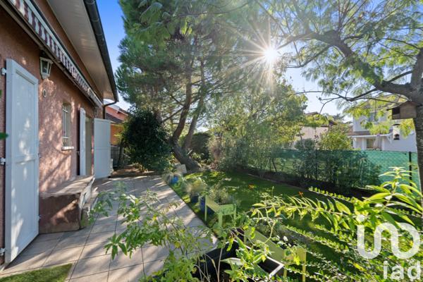 Maison à vendre 7 pièces 215 m² Saint-Priest