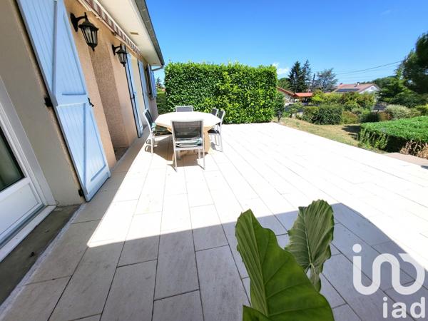 Maison à vendre 10 pièces 199 m² Saint-Just-Saint-Rambert