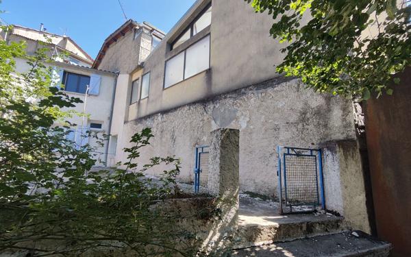 Maison à vendre    7 pièces •  Clamensane