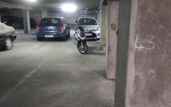 Stationnement à vendre