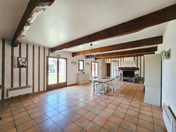 Dpt Hautes Pyrénées (65), à vendre MOMERES maison avec chambres d'hôtes P14 de 453 m² - Terrain de 3 744,00 m²