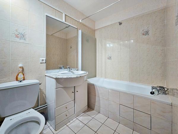 Dpt Hautes Pyrénées (65), à vendre MOMERES maison avec chambres d'hôtes P14 de 453 m² - Terrain de 3 744,00 m²