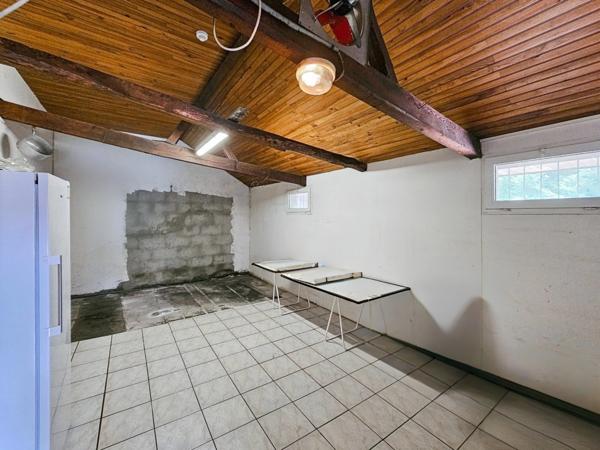 Dpt Hautes Pyrénées (65), à vendre MOMERES maison avec chambres d'hôtes P14 de 453 m² - Terrain de 3 744,00 m²