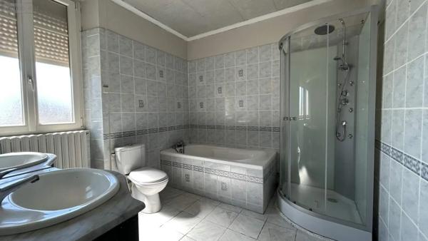 Achat - Maison Château-Gontier-sur-Mayenne 53200 5 pièces 110 m 2 170 m 2