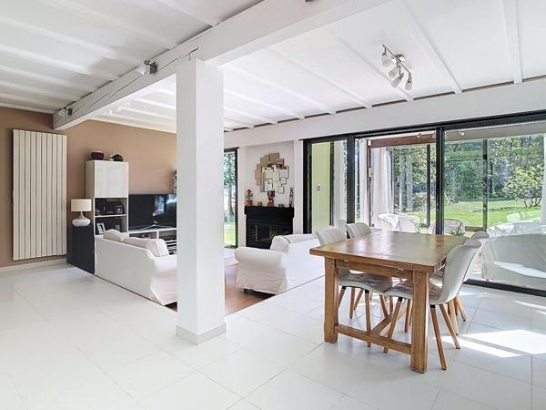 Maison plain pied sur Eaunes 6 pièce(s) 136 m2 cadre exceptionnel !