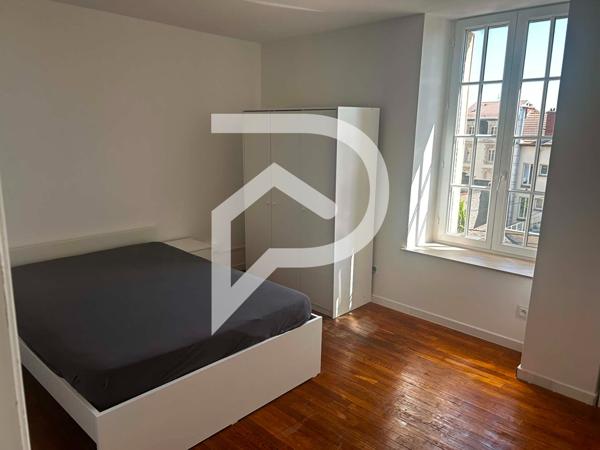 Immeuble 11 pièces 215 m2