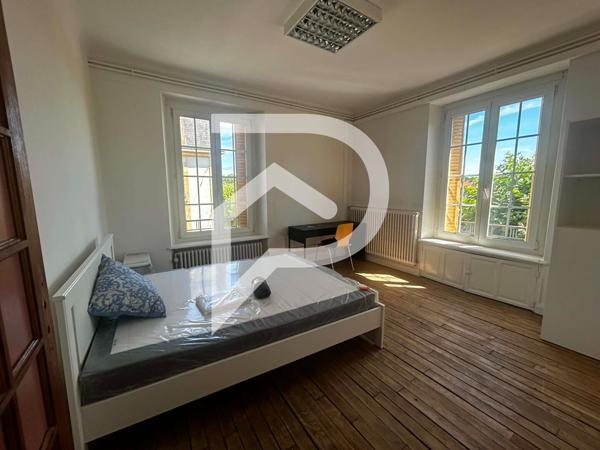 Immeuble 11 pièces 215 m2