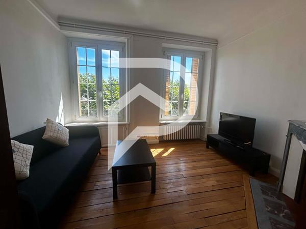 Immeuble 11 pièces 215 m2