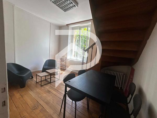 Immeuble 11 pièces 215 m2