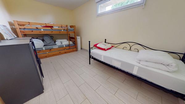 ITEUIL - LONGERE - 6 CHAMBRES - TERRAIN - GITE