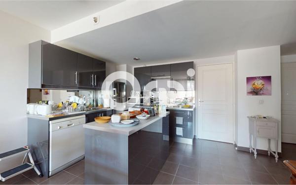 Appartement à vendre    2 pièces • 52 m2 Bron