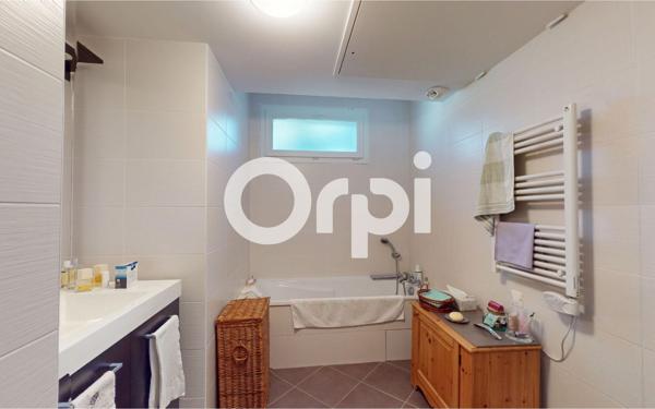 Appartement à vendre    2 pièces • 52 m2 Bron