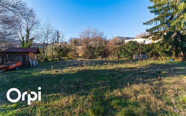 Terrain à vendre    Rochessauve