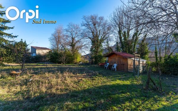 Terrain à vendre    Rochessauve