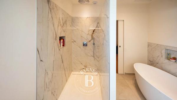 Périgueux, Maison de ville 4 Chambres -  230 m² à vendre