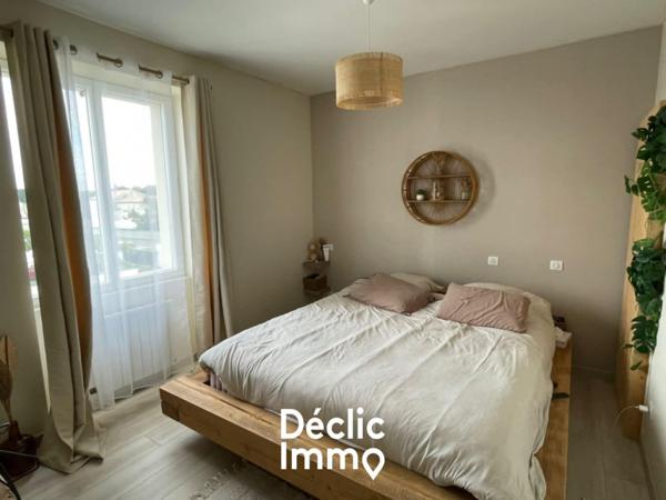 Vente maison rénovée Ferrieres, 192m² 6 pièces 498 750€ avec piscine