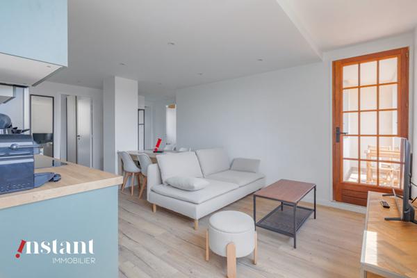 Chambre en colocation dans T5 BRON CENTRE