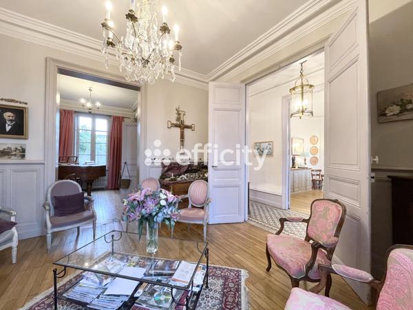 Maison 11 pièces - 255 m²