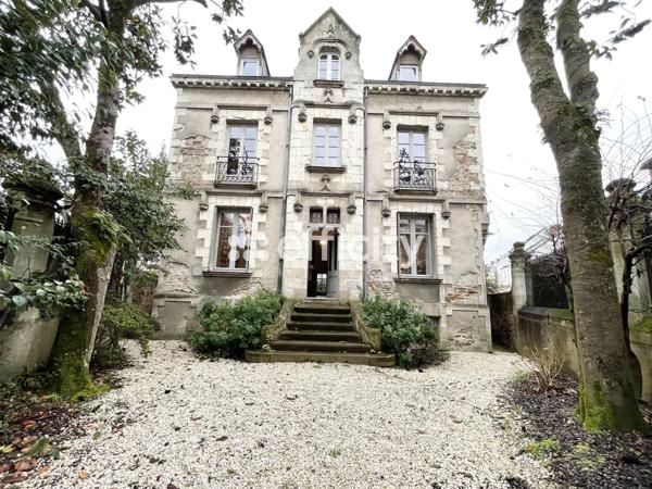 Maison 11 pièces - 255 m²