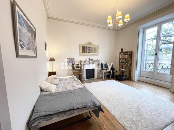 Maison 11 pièces - 255 m²