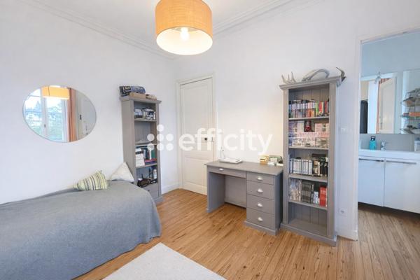 Maison 11 pièces - 255 m²