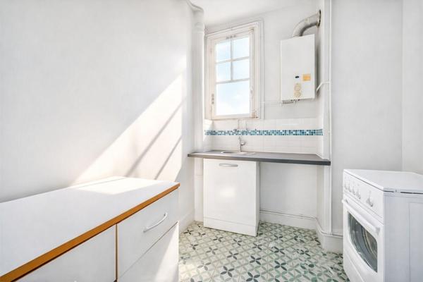 Appartement Saint Mande 1 pièce(s)