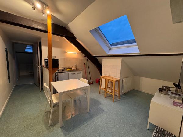 A LOUER - F2 MEUBLE - DANTON