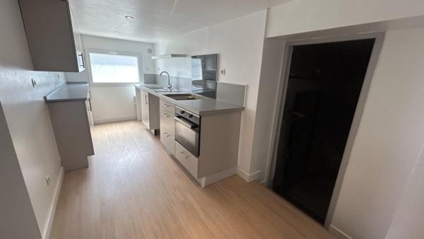 Location / Maison T4