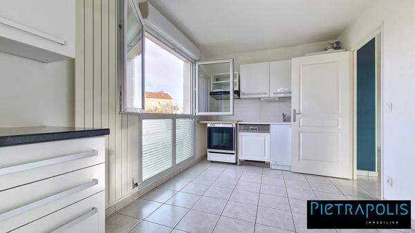 CLIMATISABLE - Appartement T5 105 m² avec terrasse, box double possible