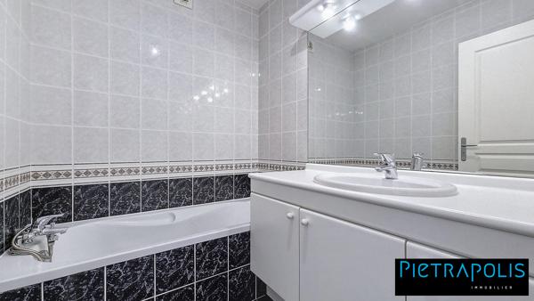 CLIMATISABLE - Appartement T5 105 m² avec terrasse, box double possible