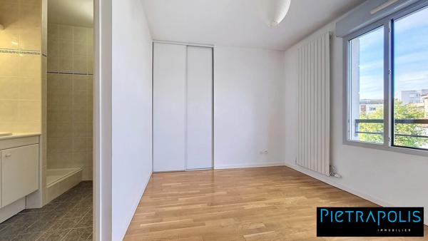 CLIMATISABLE - Appartement T5 105 m² avec terrasse, box double possible