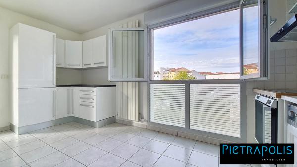 CLIMATISABLE - Appartement T5 105 m² avec terrasse, box double possible