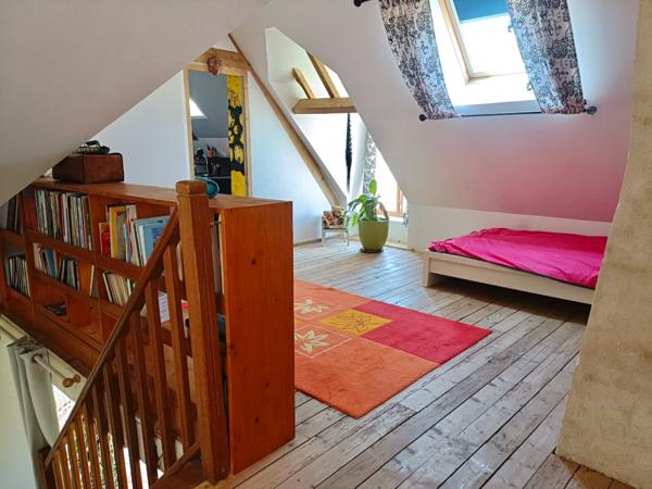Maison
                                                                                                                                                                                                                                                                                                                        4 pièce(s)                                                                                                                                                                                                          3 chambre(s)                                                                                                                                                                                                          97  m²