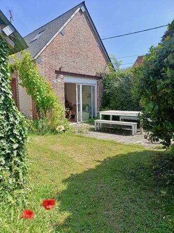 Maison
                                                                                                                                                                                                                                                                                                                        4 pièce(s)                                                                                                                                                                                                          3 chambre(s)                                                                                                                                                                                                          97  m²