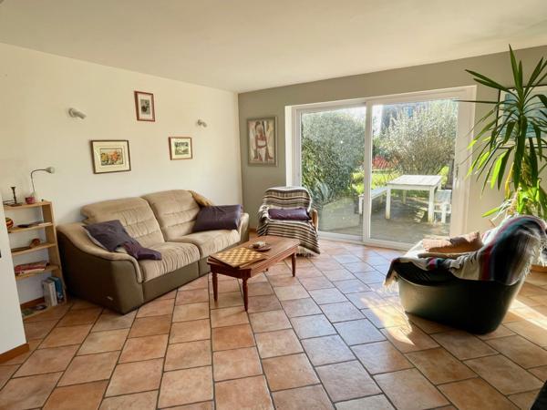 Maison
                                                                                                                                                                                                                                                                                                                        4 pièce(s)                                                                                                                                                                                                          3 chambre(s)                                                                                                                                                                                                          97  m²