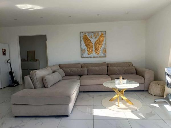 Appartement Port De Bouc 3 pièce(s) 70 m2 Place de parking