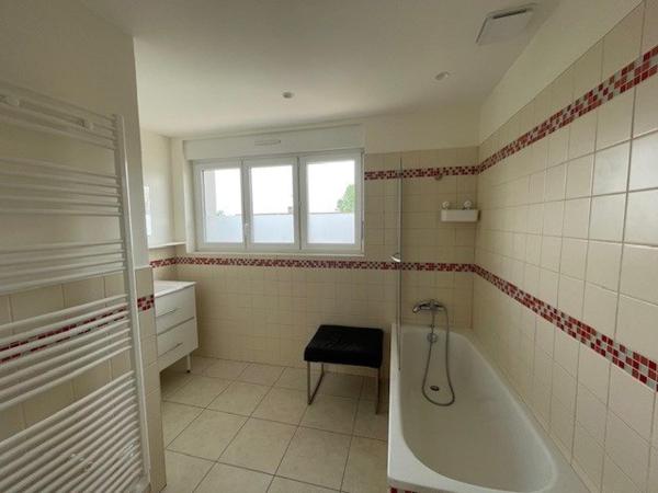 10 CHAMBRES - IDEAL GITE OU GRANDE FAMILLE - CAMPAGNE & CALME