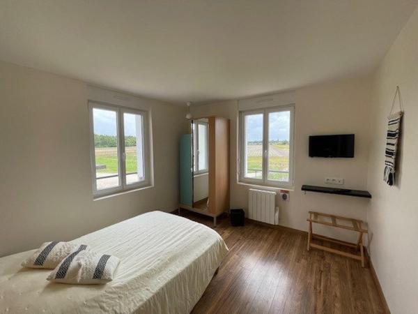 10 CHAMBRES - IDEAL GITE OU GRANDE FAMILLE - CAMPAGNE & CALME